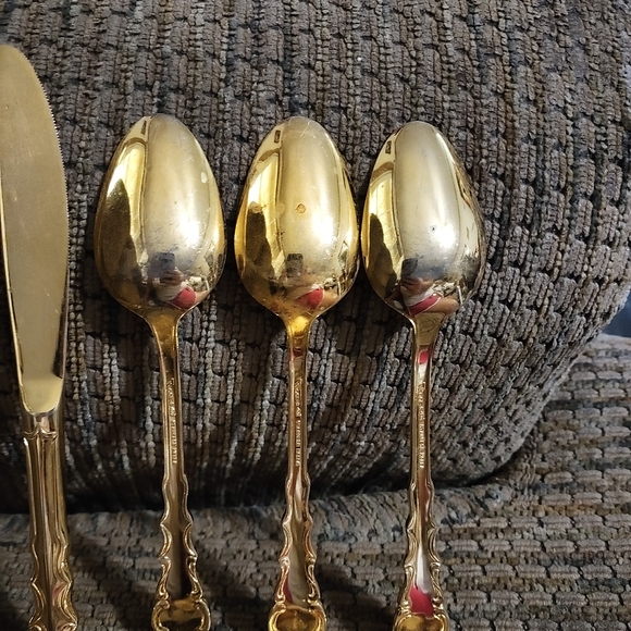 Rogers Golden Melody Flatware Set Gold Electroplated Stainless Steel 34pcs - Picture 12 of 16